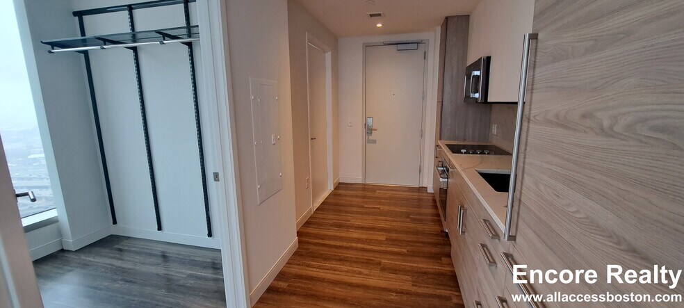 Building Photo - 35 Lomasney Wy