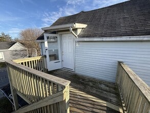 Building Photo - 2235 Ekin Ave