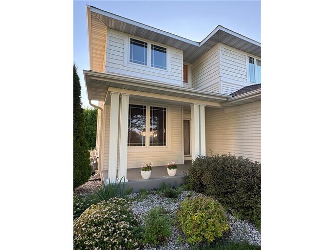 Building Photo - 1849 Penstemon Ln