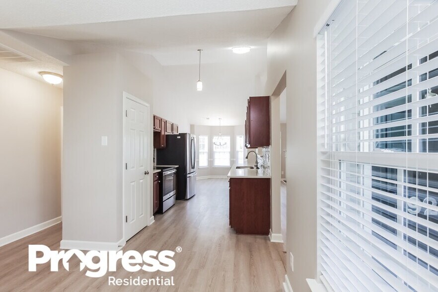 Building Photo - 928 Woodington Ln