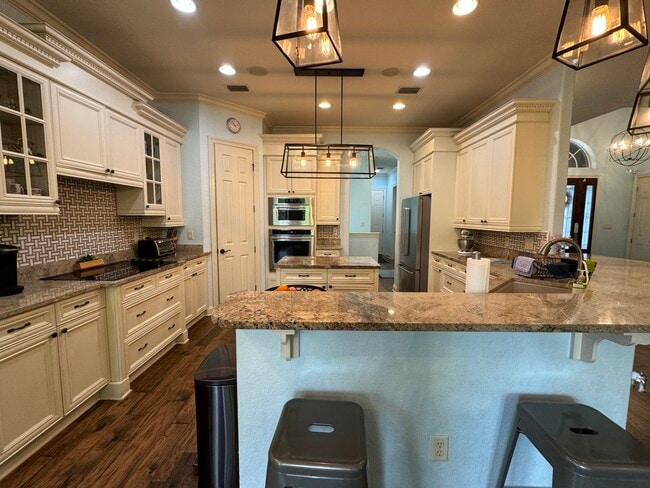 Building Photo - 1504 Big Creek Cove