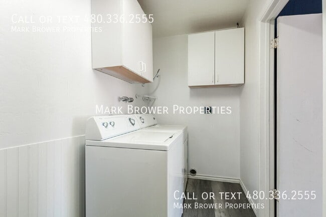 Building Photo - 2058 W Dartmouth St