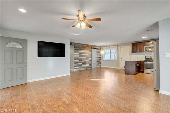 Building Photo - 4044 Pepe Cir