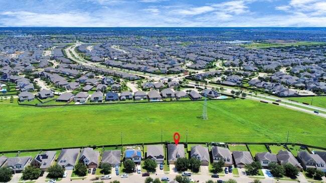 Building Photo - 20626 Bandrock Terrace