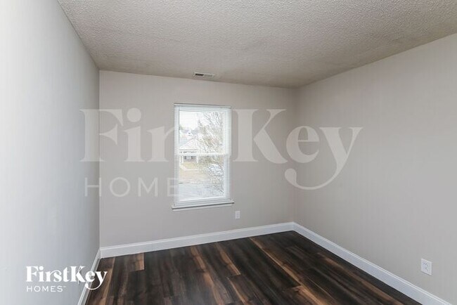 Building Photo - 3097 Rockingham Ct SW