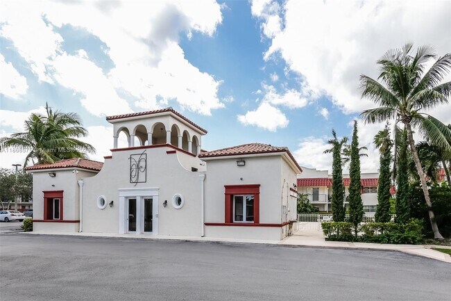 Building Photo - 8650 SW 67th Ave