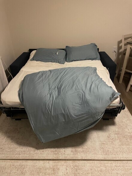 Building Photo - 1109 E 1st St