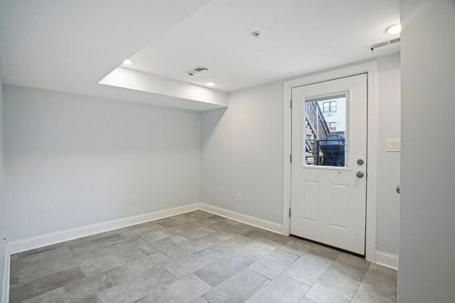 Building Photo - 2630 4th St NE