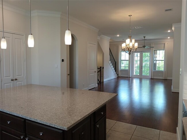 Building Photo - 3611 Somerset York Ln