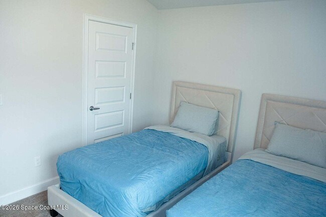 Building Photo - 8674 Pavia St