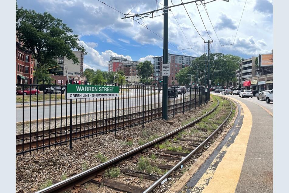 Warren Station - Green Line Subway - 26 Commonwealth Ter