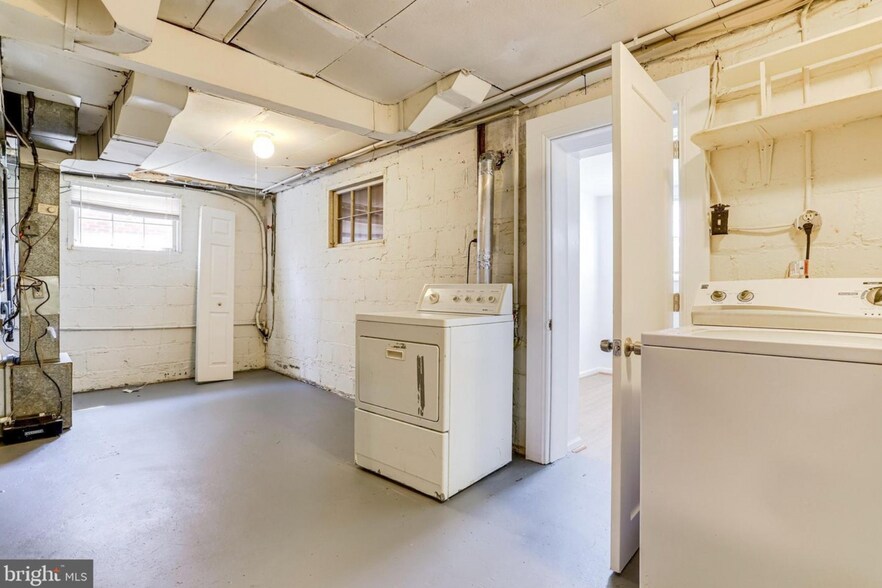 Building Photo - 1807 41st Pl SE