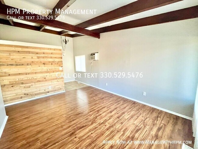 Building Photo - 875 Bryant Ave