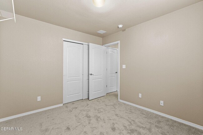 Building Photo - 7224 Dust Storm Ln
