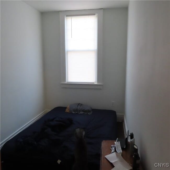 Building Photo - 540 Teall Ave