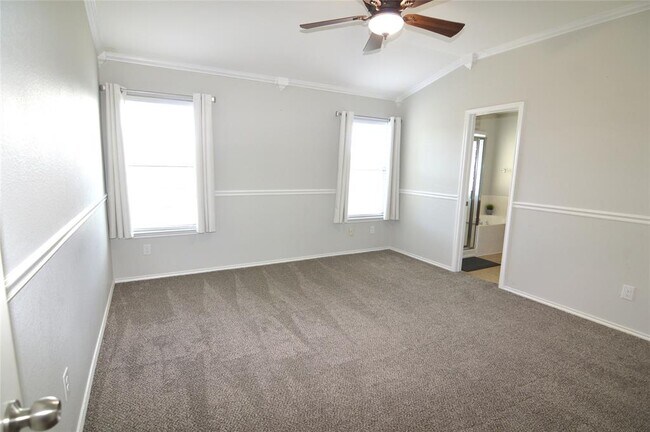 Building Photo - 2140 Pearson Way