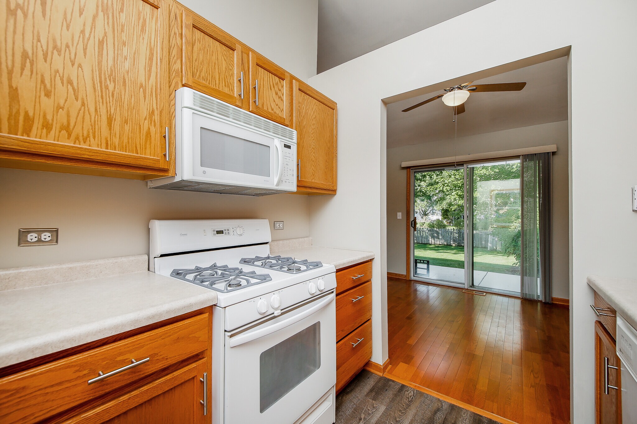 Building Photo - 1309 Duke Dr