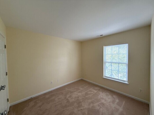 Building Photo - Summerfield Townhomes
