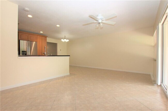 Building Photo - 4261 NW 110th Ave