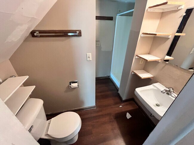 Building Photo - Littleton House