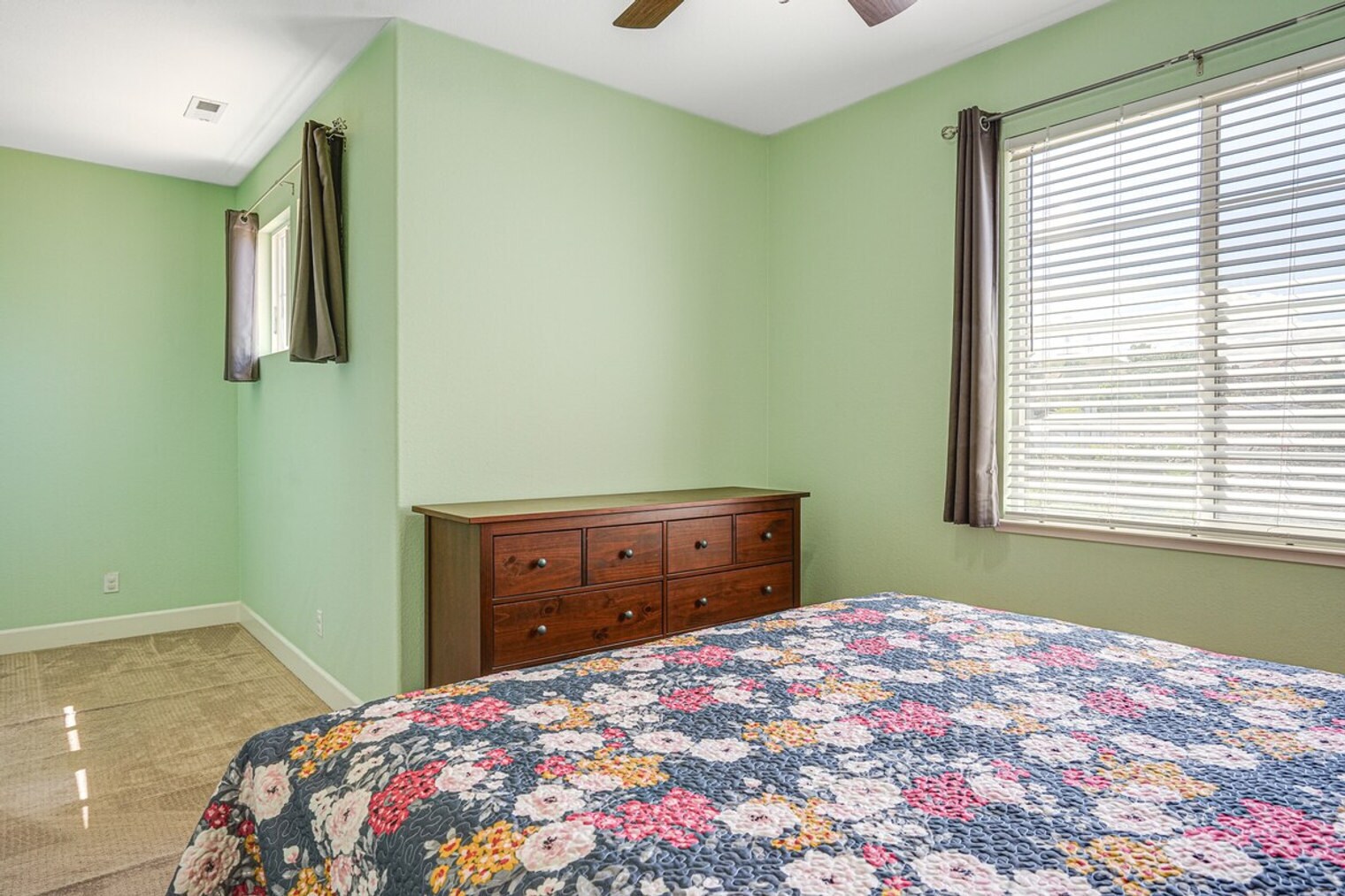 Building Photo - 140 Lawlor Ct