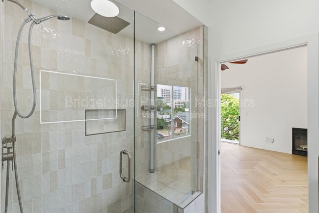 Building Photo - 4147 Bachman Pl