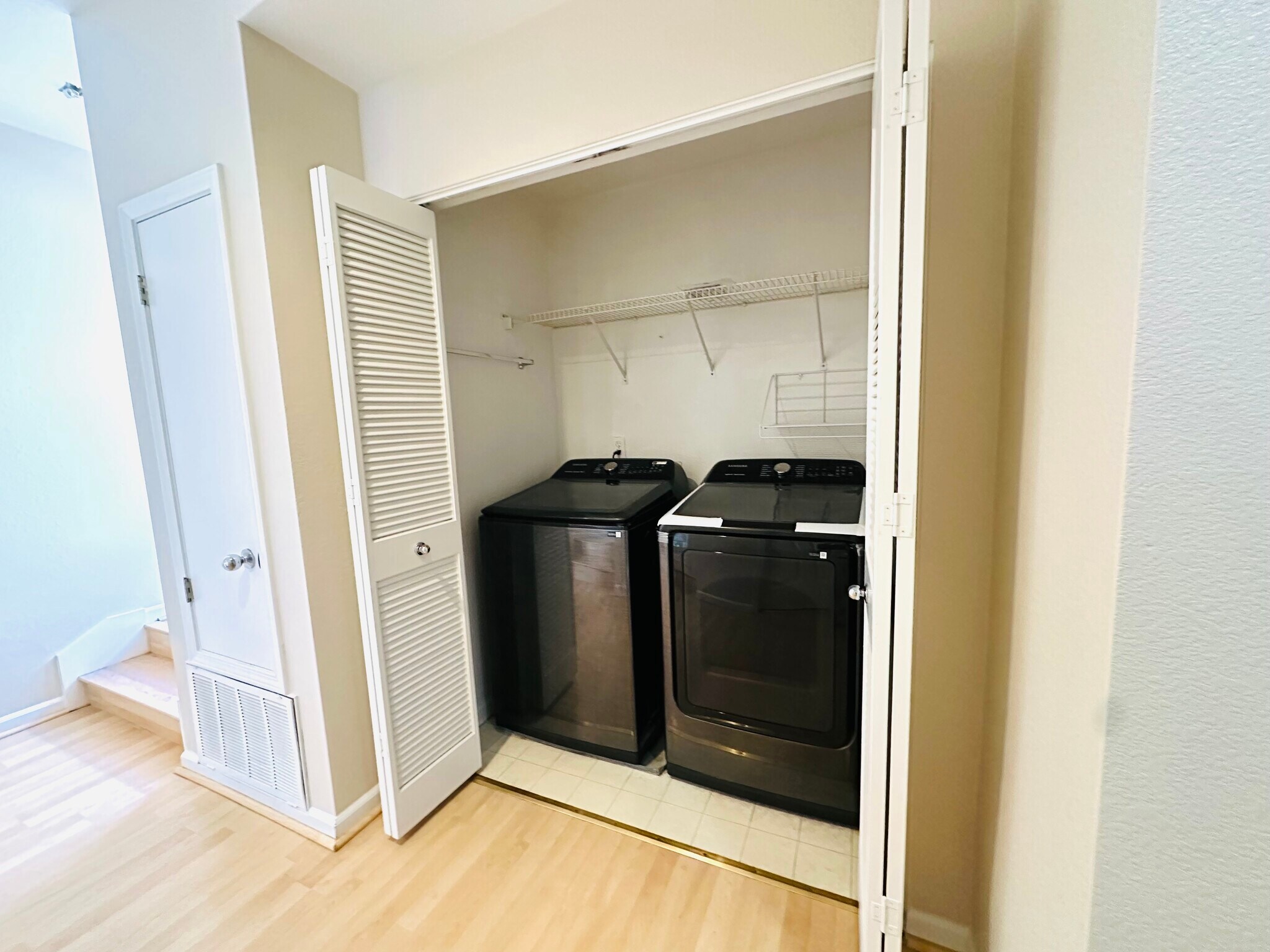 Building Photo - 3729 Seine Ct