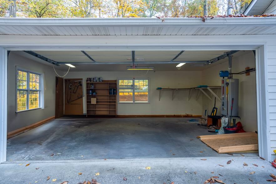 Garage with storage - 1077 Keener Rd