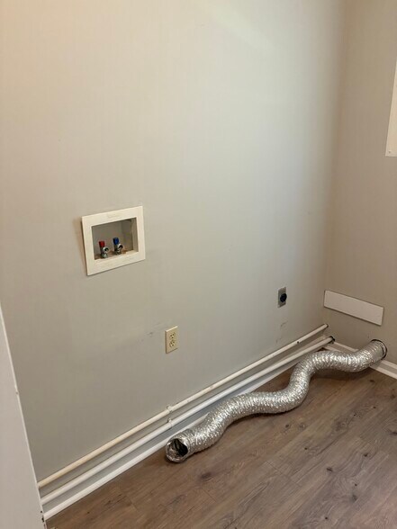 Building Photo - 4060 Whisker Pole