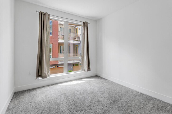 Building Photo - 380 Riesling Ave