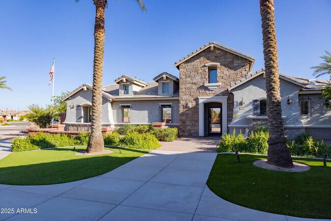 Building Photo - 3951 E Turley St