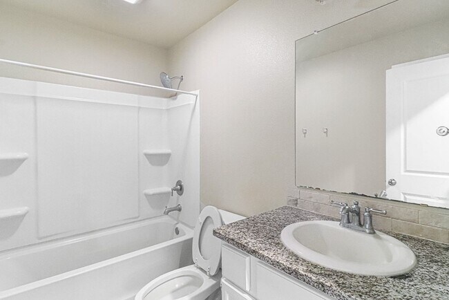 Building Photo - 1312 Cajun St