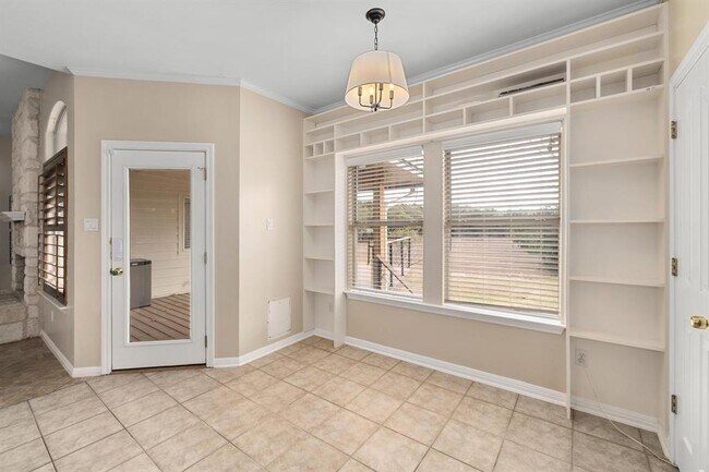 Building Photo - 1021 Westland Ridge Rd