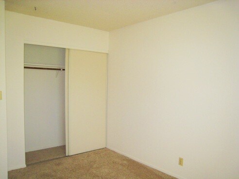 Bedroom 2 - 2176 Spanishgate Ct