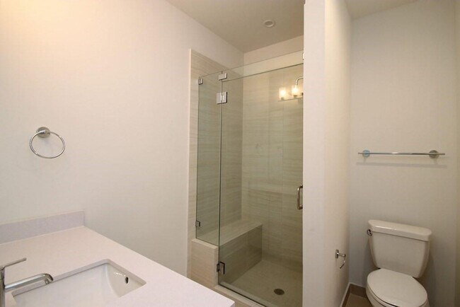 Building Photo - 505 Tillery St