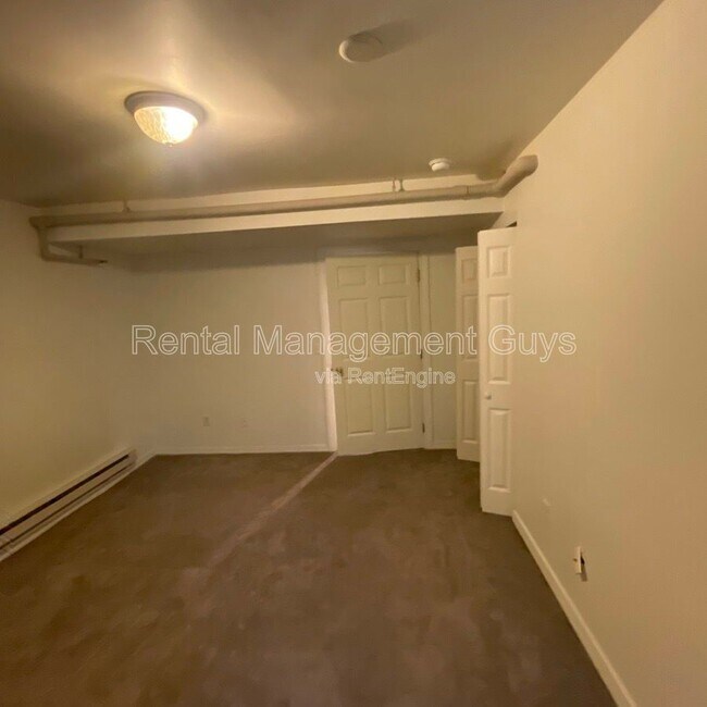 Building Photo - 2021 3rd Ave S