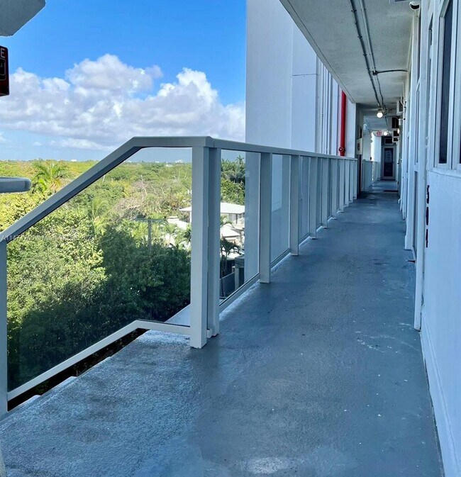 Building Photo - 1200 N Fort Lauderdale Beach Blvd