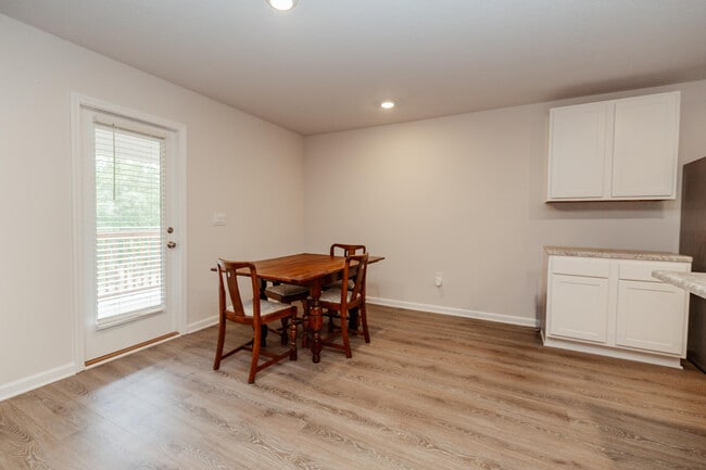 Building Photo - 6719 Sarah Ann Way
