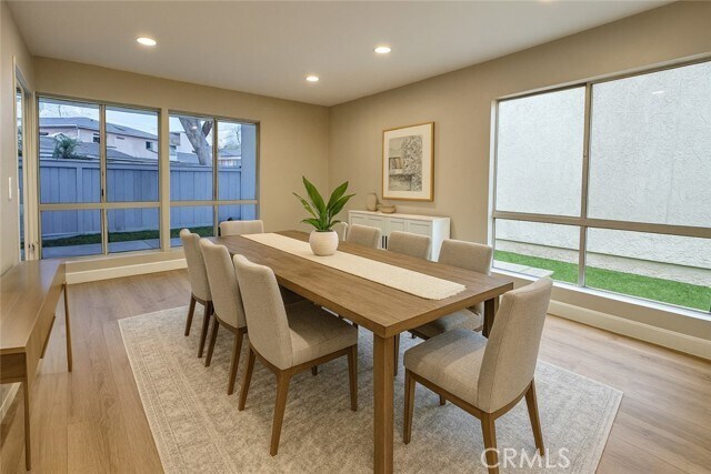 Building Photo - 909 S Lake Summit Dr