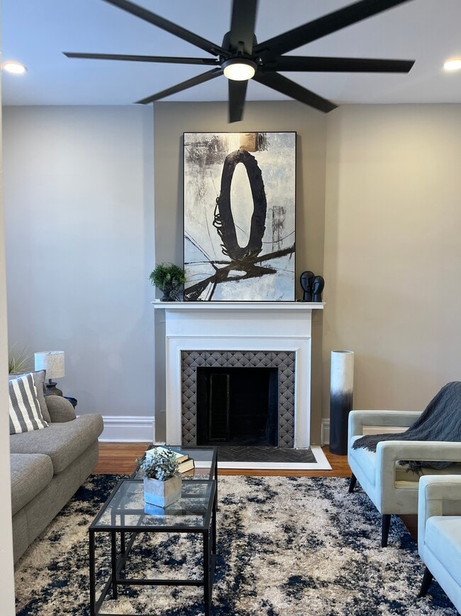 Building Photo - 1936 Arsenal St