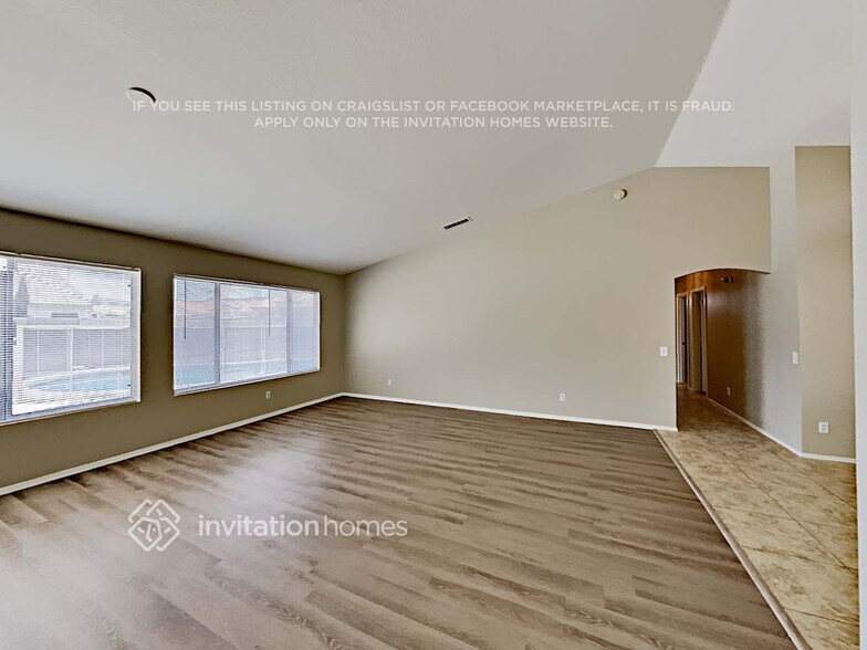 Building Photo - 7039 S 19th St