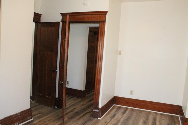 Building Photo - 3803 Military St
