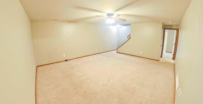 Building Photo - Fenced In Yard + Patio + Pet Friendly + St...