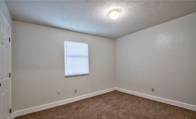 Building Photo - 4779 Leah Ln