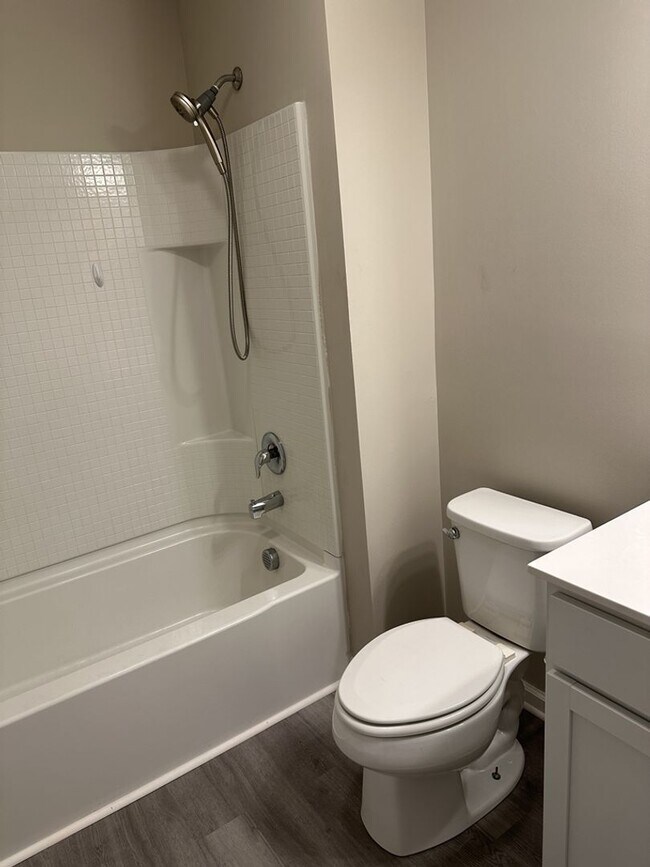 Building Photo - 48 Bellasera Wy