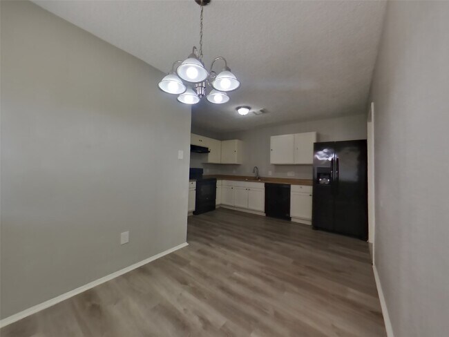 Building Photo - 6329 Porterway Dr
