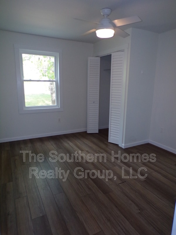 Building Photo - 342 Grady Rd