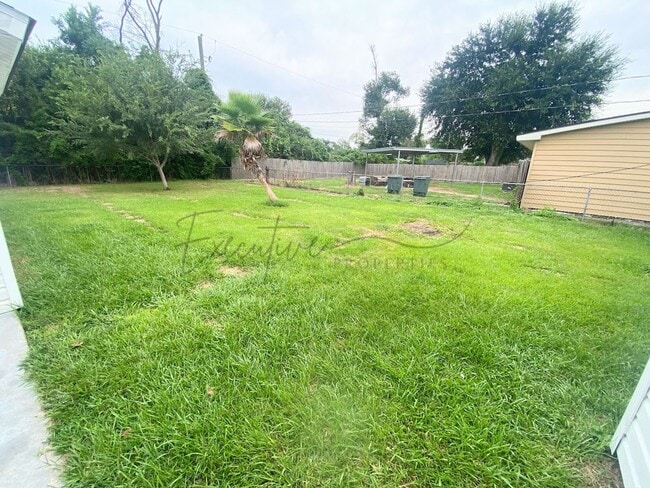 Building Photo - Affordable 3-Bedroom Home with Fenced Yard...
