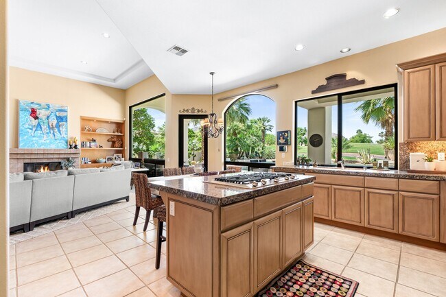 Building Photo - 78760 Cabrillo Way