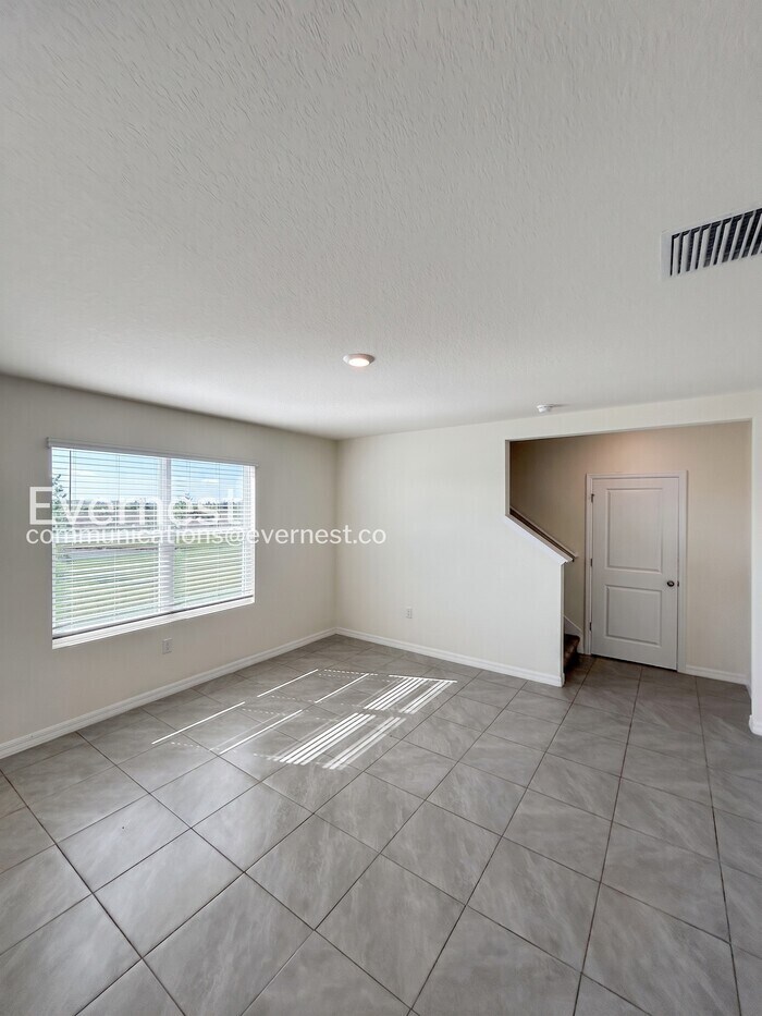 Building Photo - 8332 Juning Cove